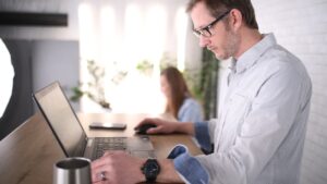 Tip #27 Digitální komunikace bez nedorozumění: E-mail, Slack, Teams